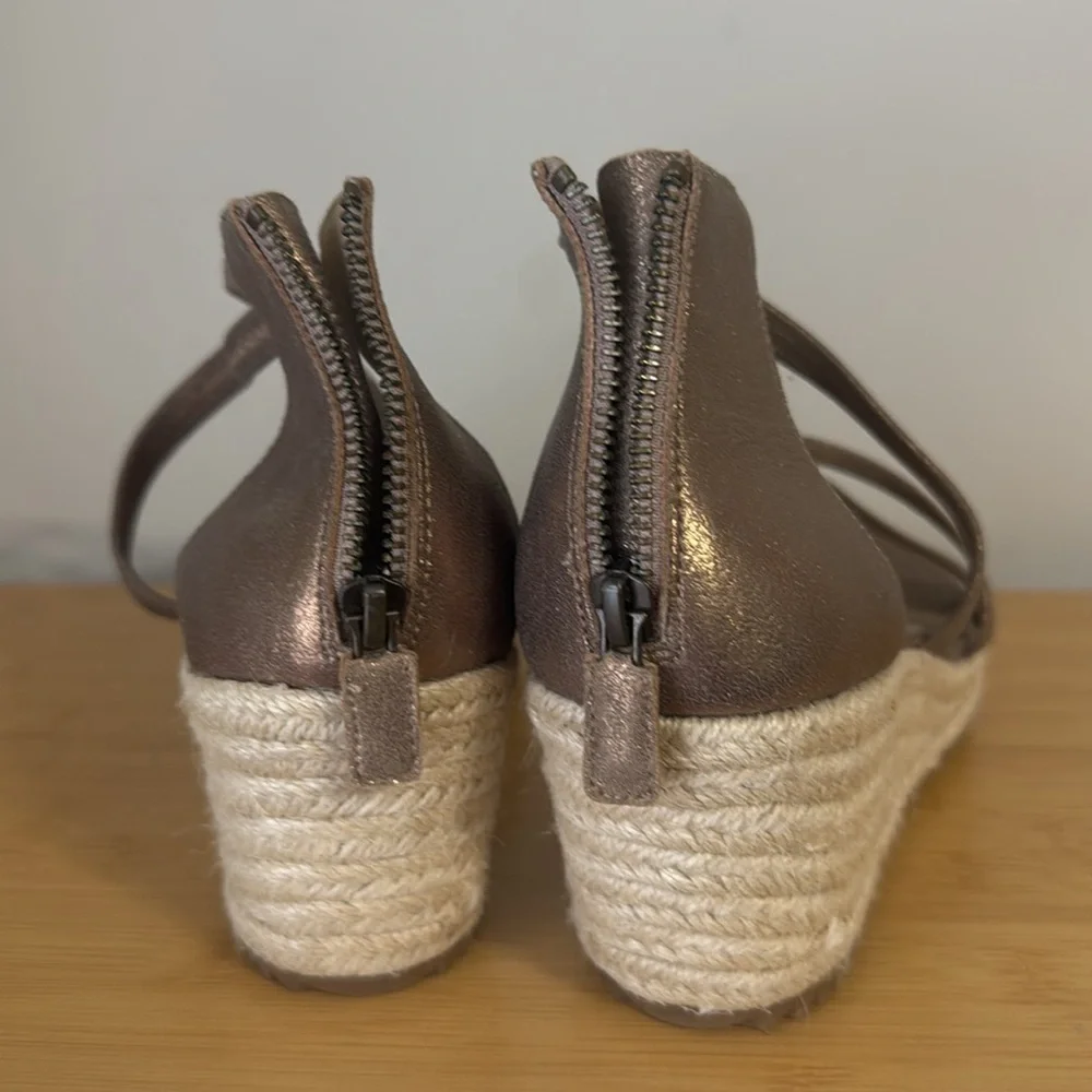 Eileen Fisher Wanda espadrille strappy Bronze Gold Leather wedge size 11 NWOB